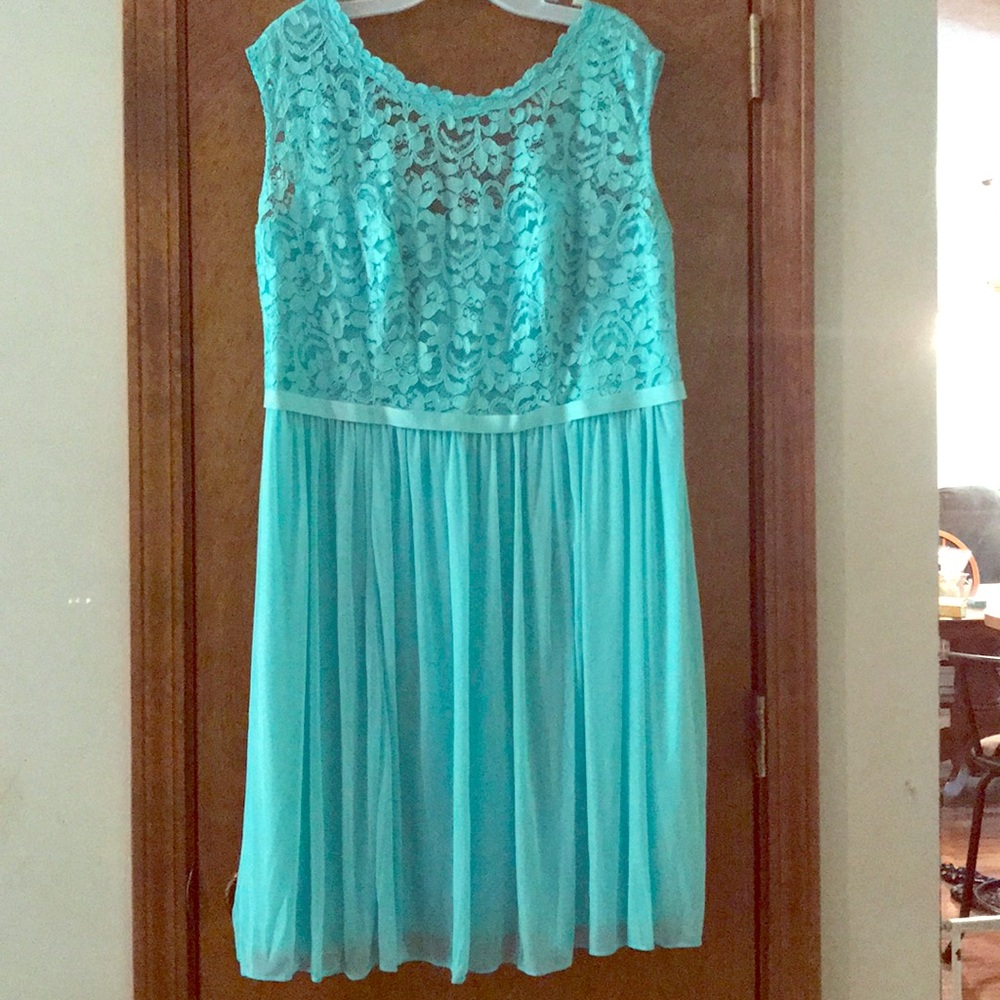 Turquoise bridesmaid dress size 18